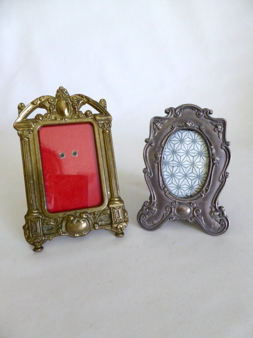 VINTAGE ANTIQUE SMALL PEWTER BRASS METAL DECORATIVE FRAMES VICTORIAN